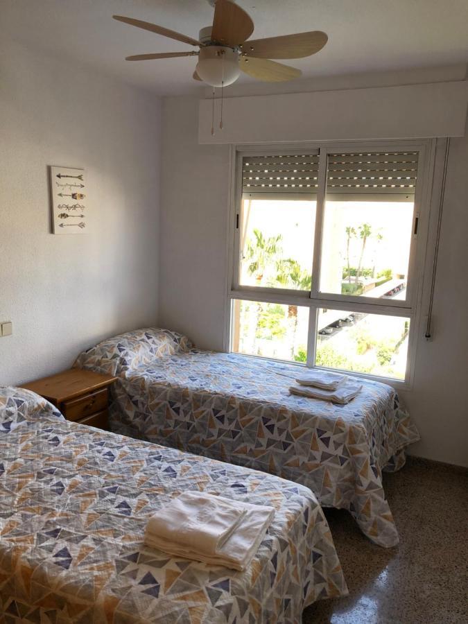 Precioso Apartamento En Urbanizacion Junto Al Mar. Alicante Esterno foto