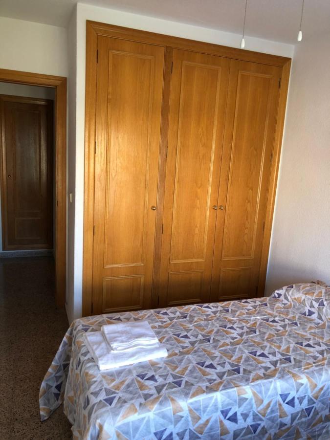 Precioso Apartamento En Urbanizacion Junto Al Mar. Alicante Esterno foto