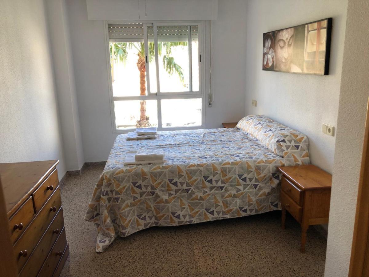Precioso Apartamento En Urbanizacion Junto Al Mar. Alicante Esterno foto