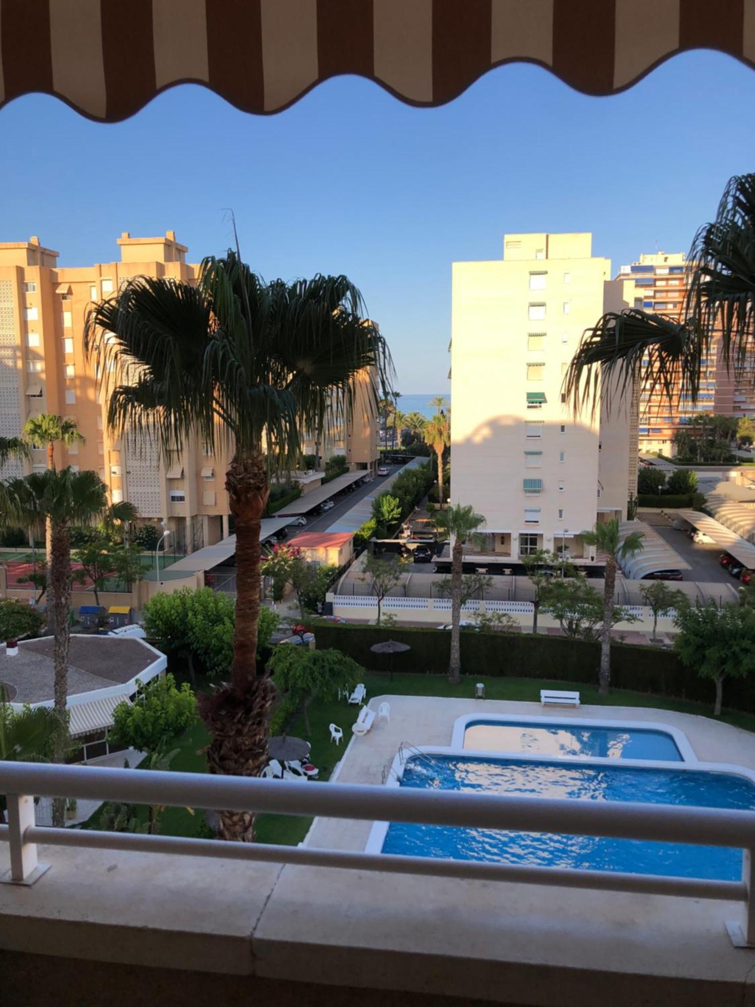 Precioso Apartamento En Urbanizacion Junto Al Mar. Alicante Esterno foto